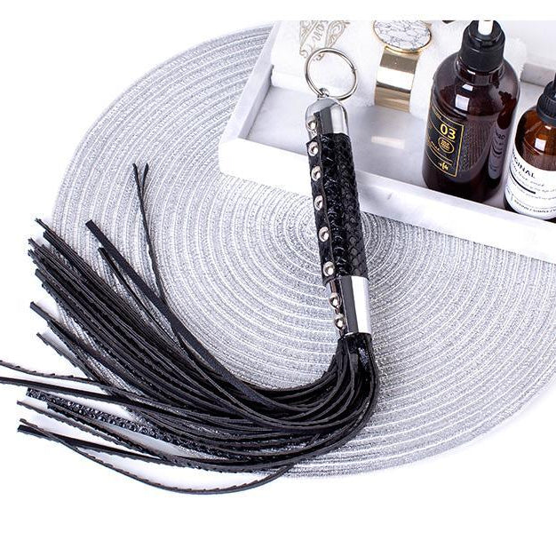 MIZZZEE Leather Flogger - Jiumii Adult Store